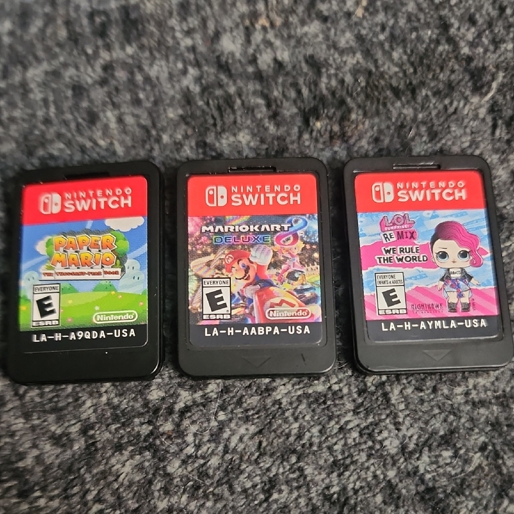Nintendo Switch Game Cartridge Trio: Mario Kart, Paper Mario and LOL We Rule